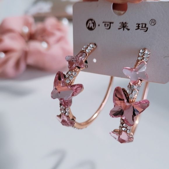 rose gold butterfly hoop earrings - Picture 2 of 5